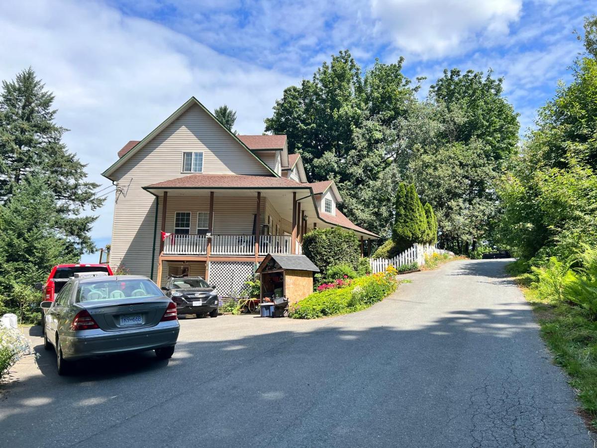 Chilwack Mountain One Bedroom Chilliwack Exterior photo